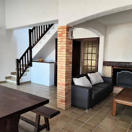 Grande Villa, A Deux Pas De La Plage, Pinede Et Du Grand Village De Noel