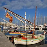 Grande Villa, A Deux Pas De La Plage, Pinede Et Du Grand Village De Noel Le Barcares
